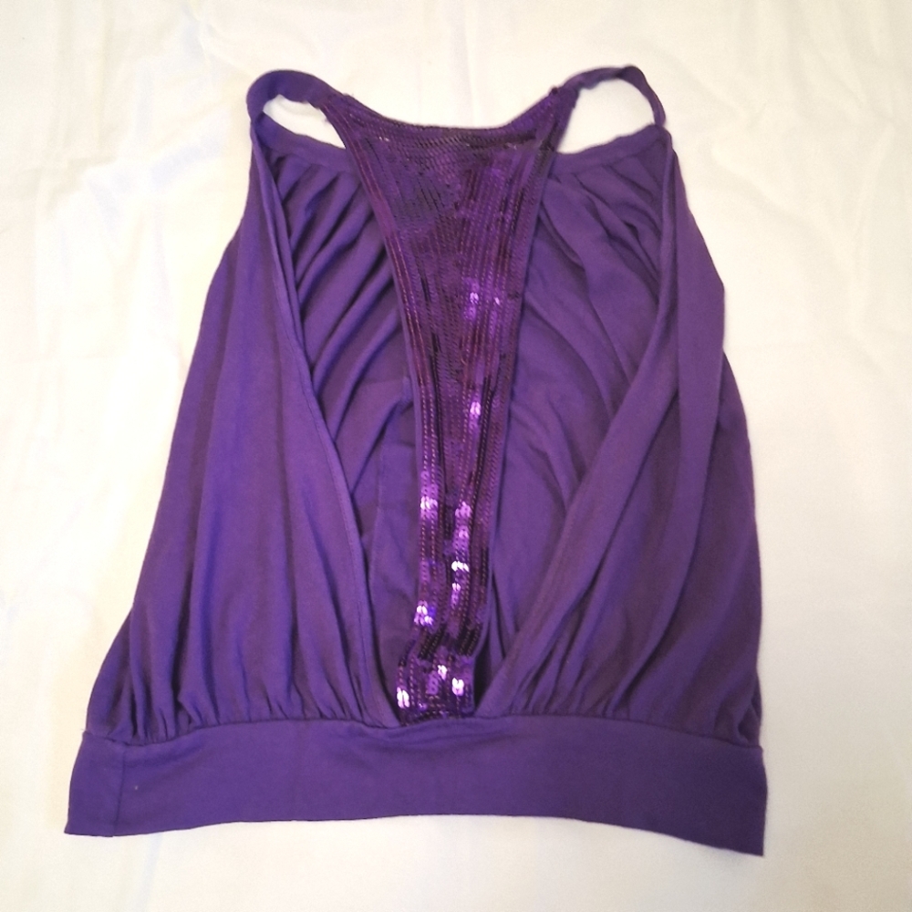 PURPLE WOMEN'S SLEEVELESS TOP WITH SEQUINS BACK